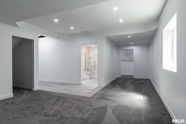 Building Photo - 5302 Addyson Dr