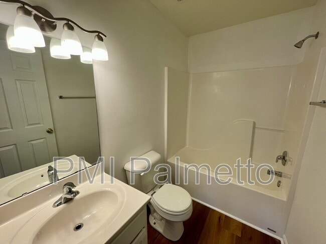 Building Photo - 944 Schofield Ln