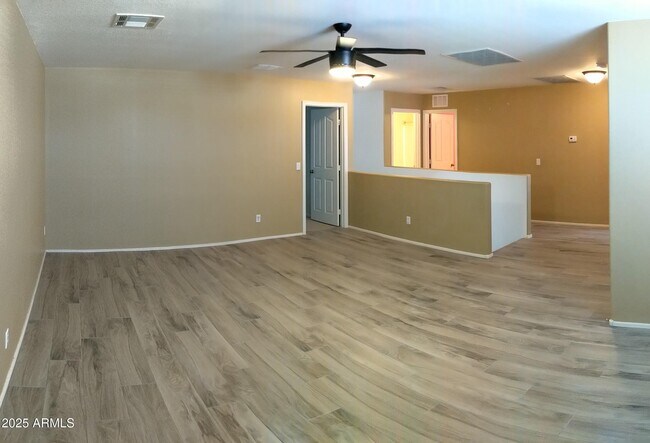 Building Photo - 12039 W Louise Ct