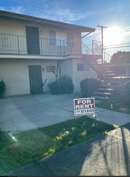 Building Photo - 2411 Pattiglen Ave