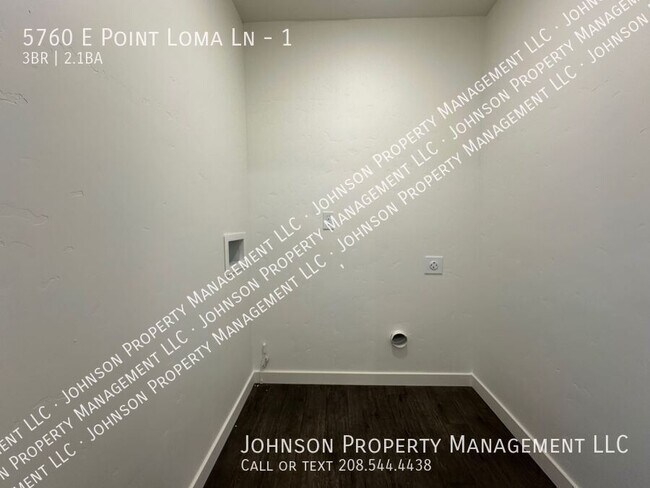 Building Photo - 5760 E Point Loma Ln