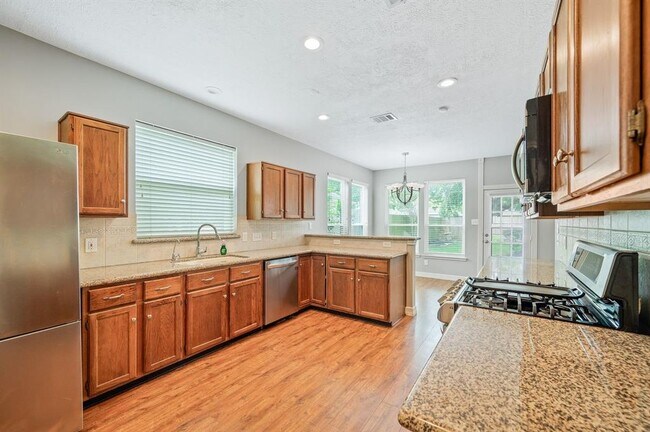 Building Photo - 209 McVoy Dr