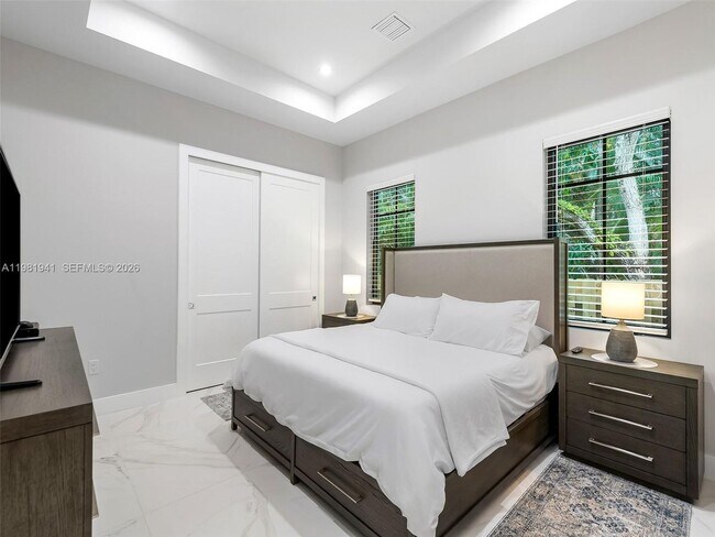 Building Photo - 1484 SW 32nd St