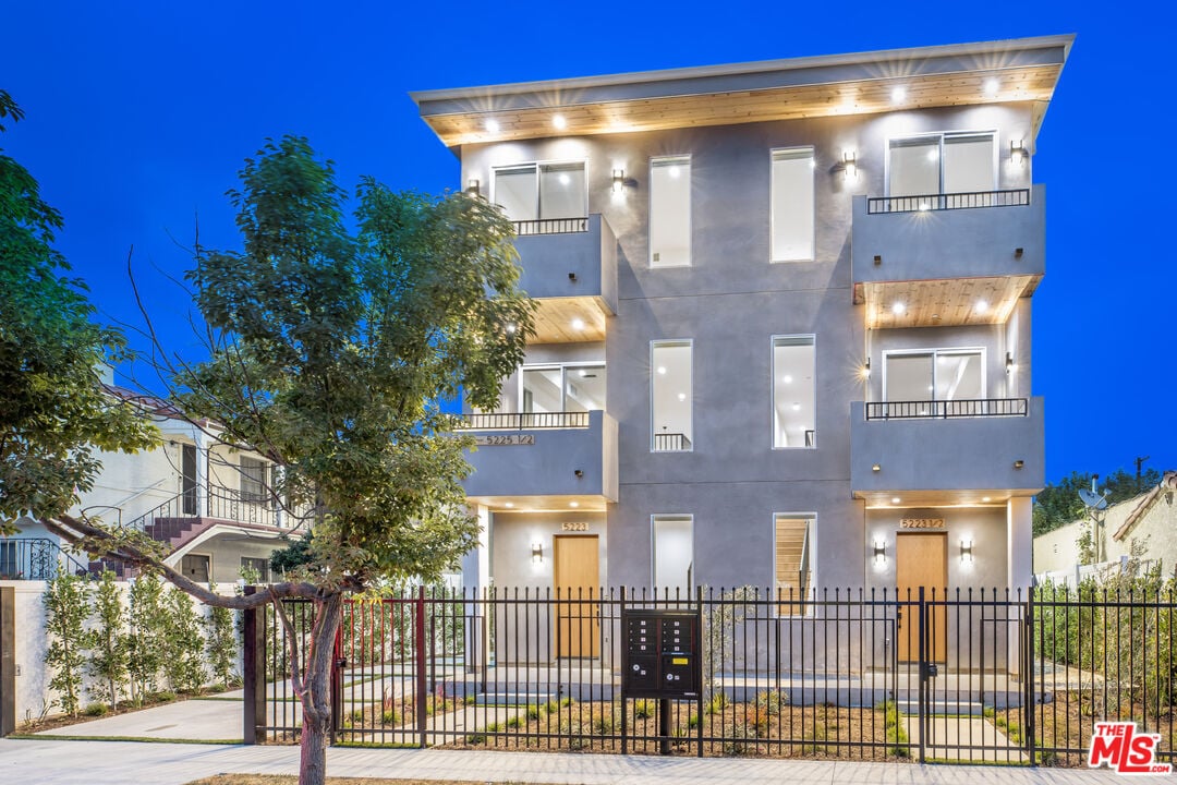 Building Photo - 5225 W 20th St