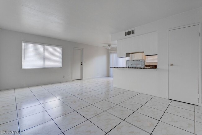 Building Photo - 5198 Greene Ln