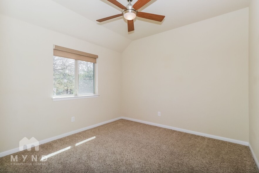 Building Photo - 18401 Rio Chama Ln