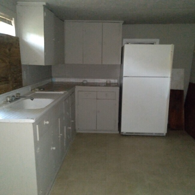 Building Photo - 2312 Ross Ave