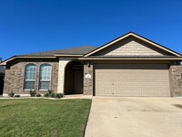 Building Photo - 3 Bedroom, 2 Bathroom, Westfield