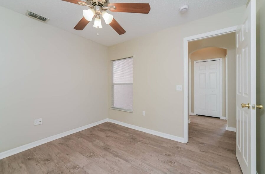 Building Photo - 216 Manoel Ln