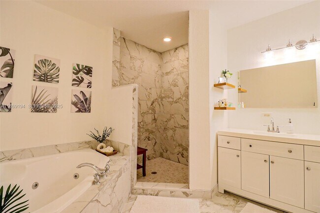 Building Photo - 1650 Presidential Way