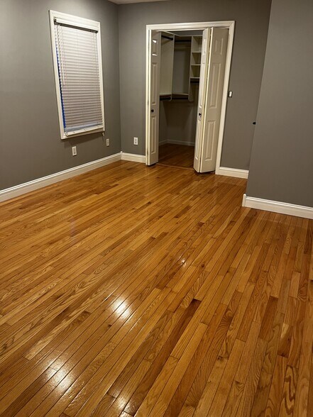 Building Photo - 280 S Boulevard