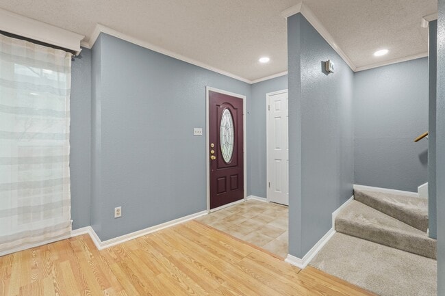 Building Photo - 1383 Country Pl Dr