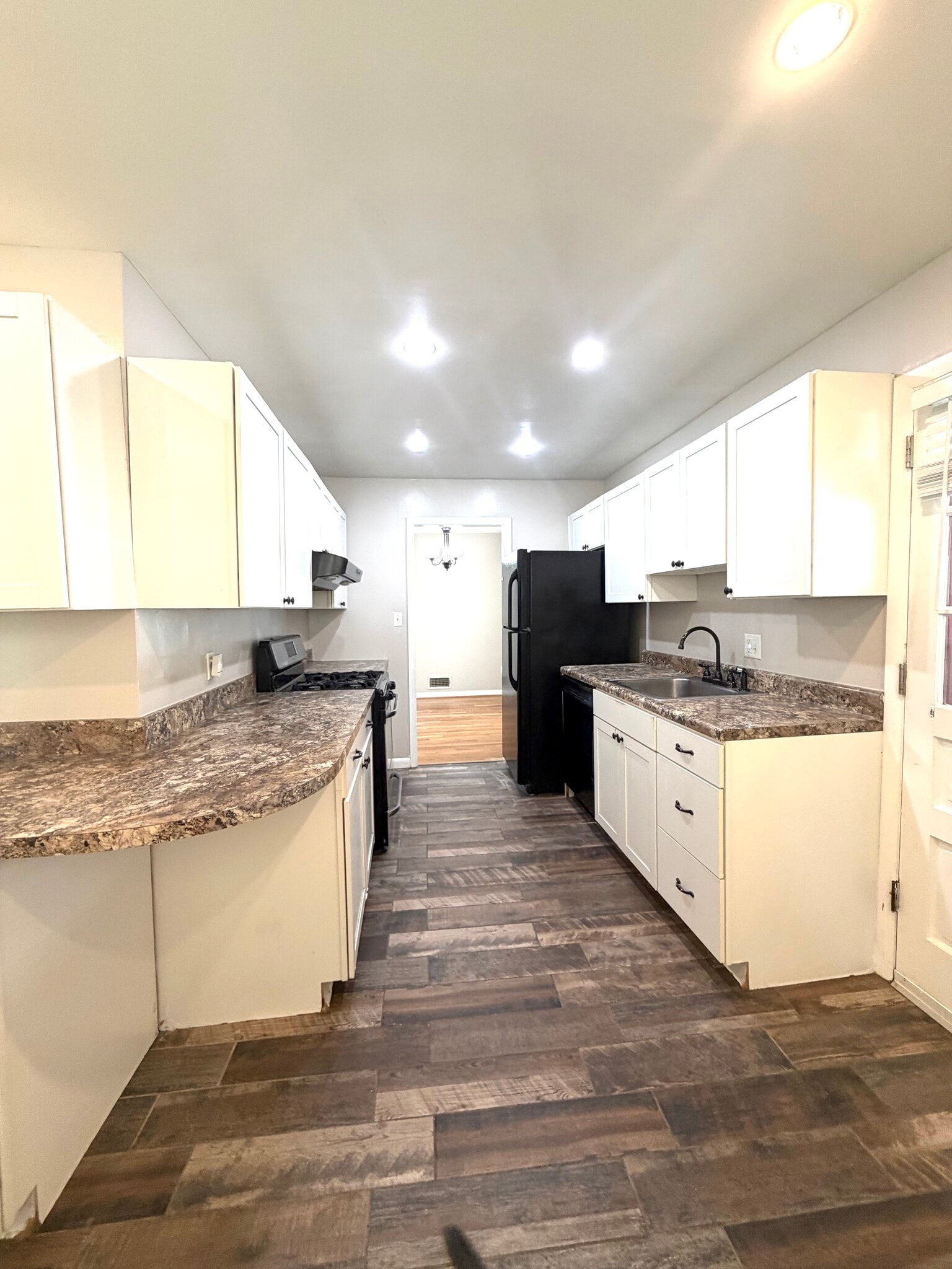 Building Photo - 5412 Amberwood Ln
