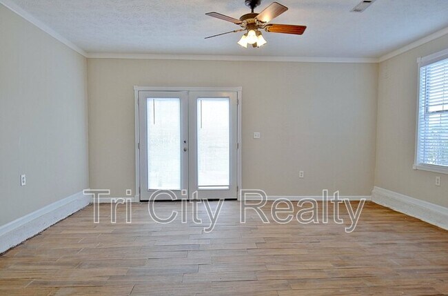 Building Photo - 350 Cobbler Dr
