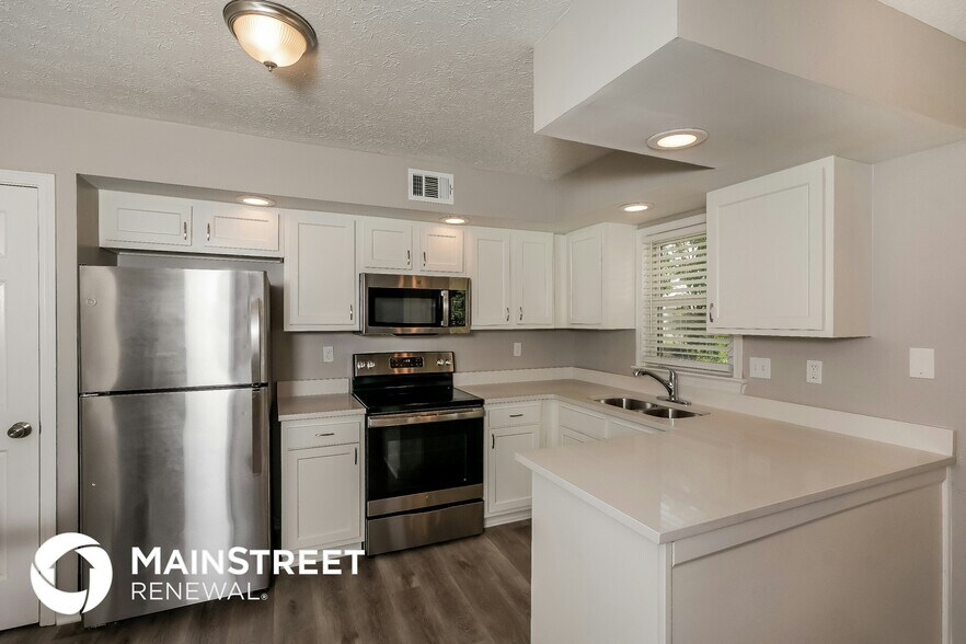 Building Photo - 9000 Willowwood Way