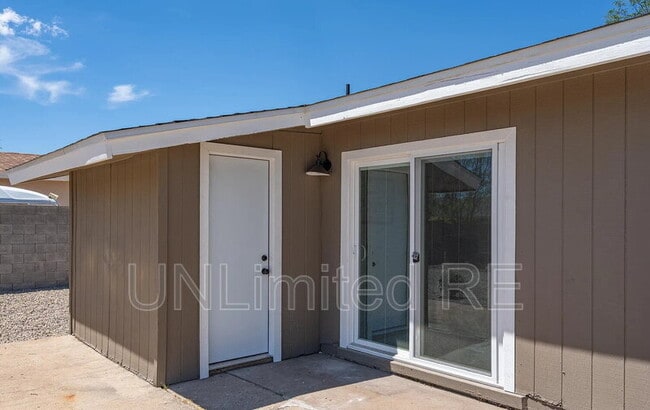 Building Photo - 3141 N Prescott E Hwy