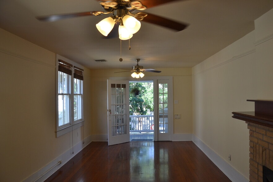 living room looking toward front door - 272 Audubon St