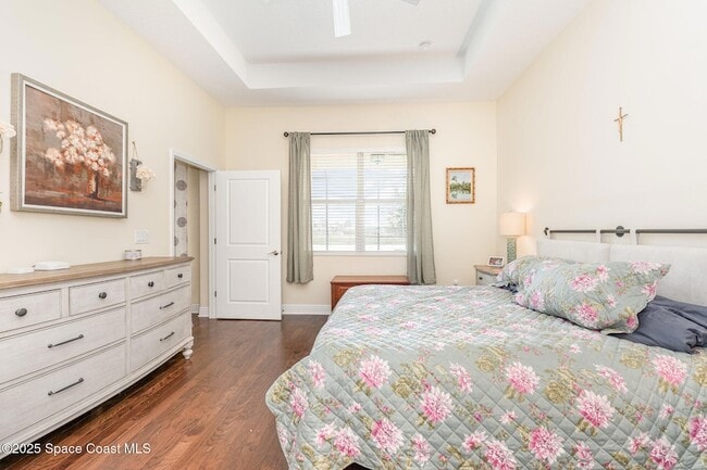 Building Photo - 2829 Avalonia Dr