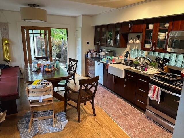 Building Photo - 340 45th St