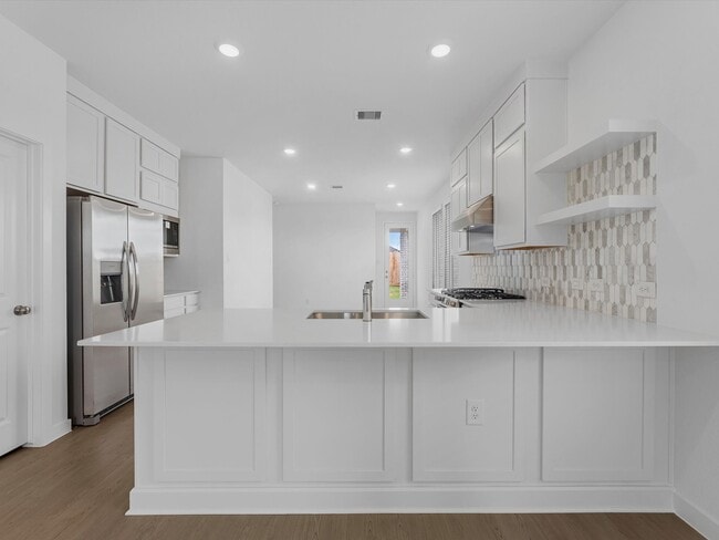 Building Photo - 29522 Barnview Dr