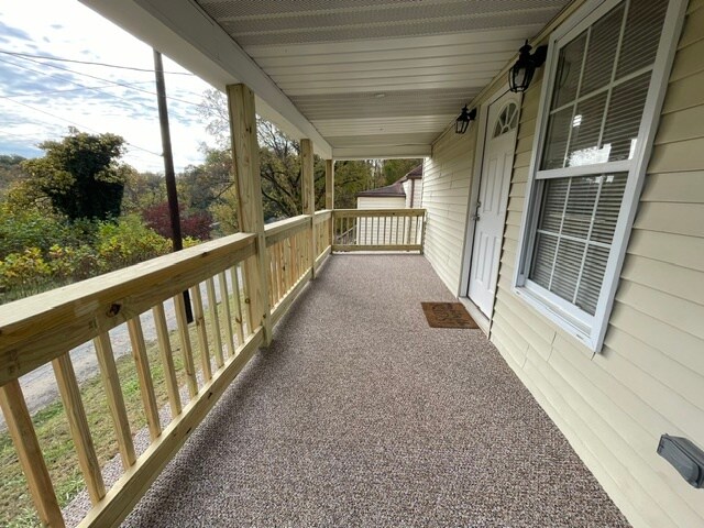 Building Photo - 515 Cherrington St