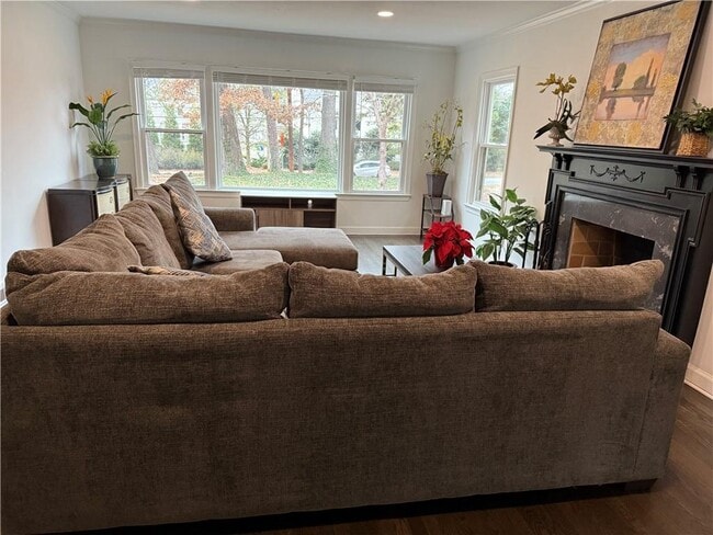 Building Photo - 1140 Goodwin Pl NE