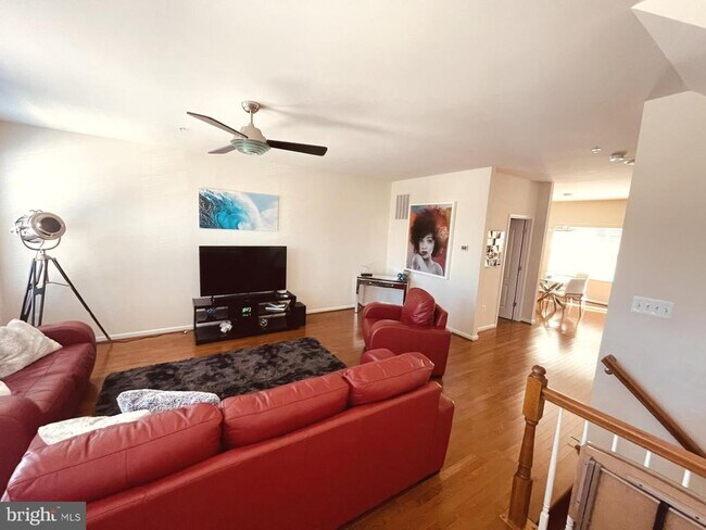 Building Photo - 8453 Winding Trail