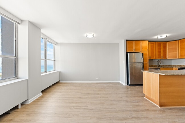 Building Photo - 655 W Irving Park Rd