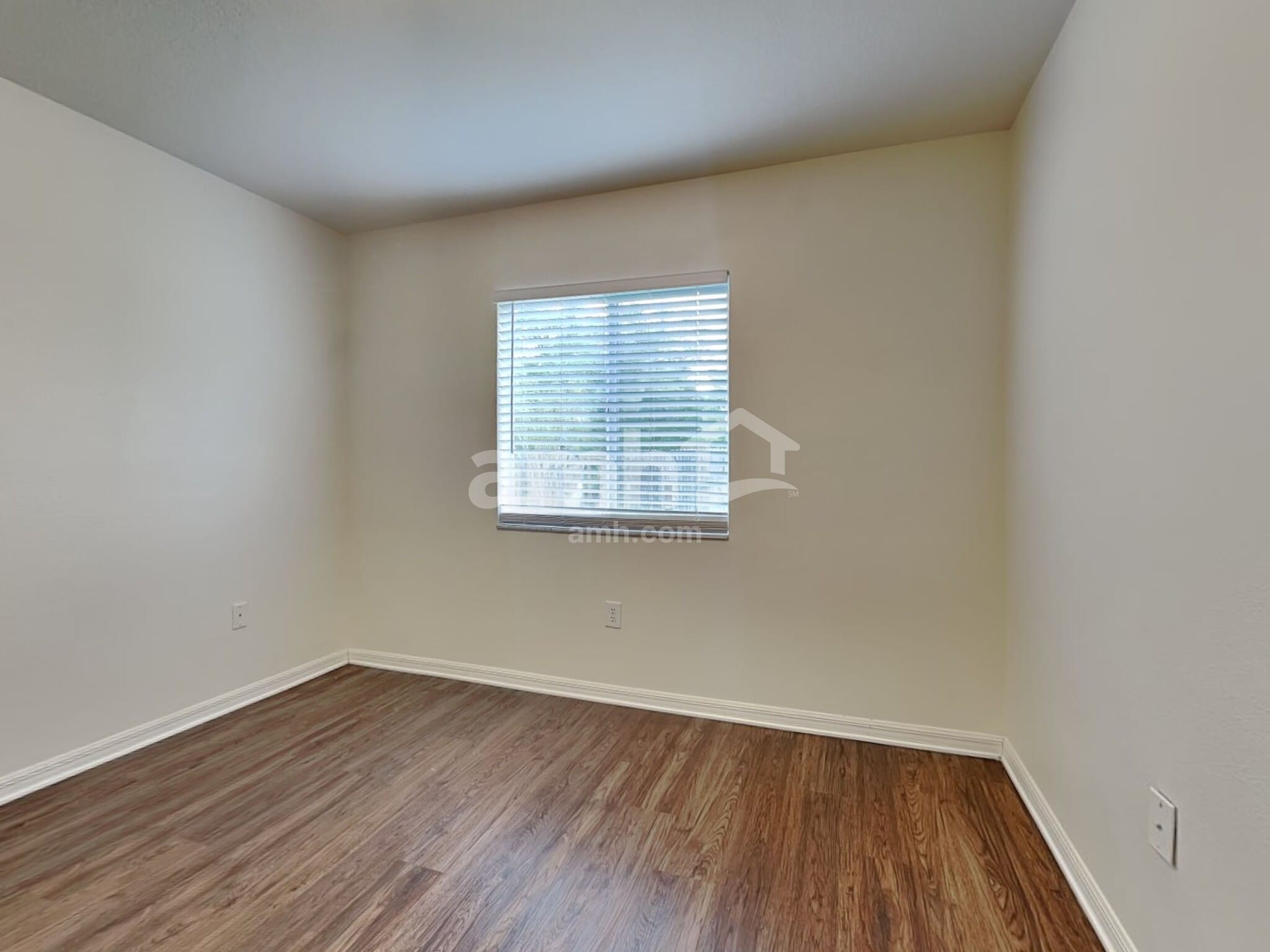 Building Photo - 30547 Midtown Ct
