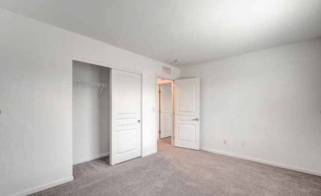 Building Photo - 8056 Haywood Estate Ave