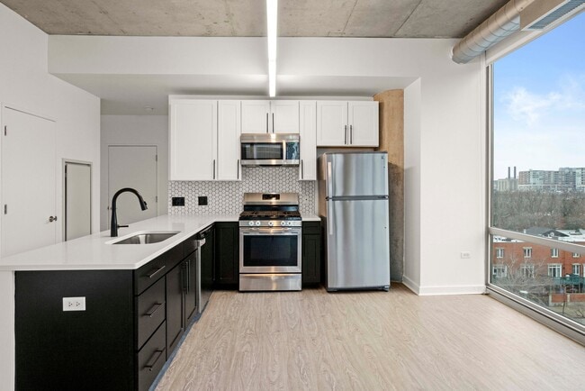 Building Photo - 1437 S State St