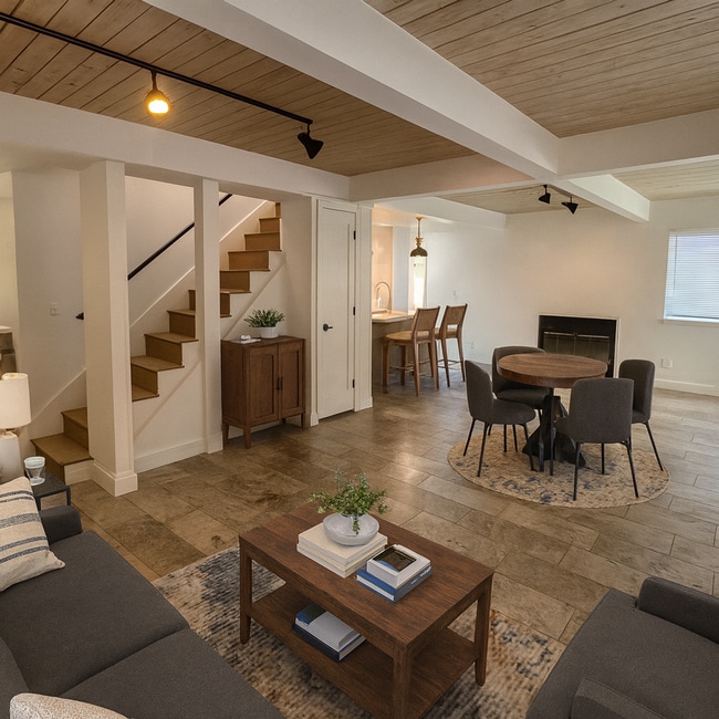 Building Photo - Bright and Spacious 3-Bedroom Home in the Heart of South Davis