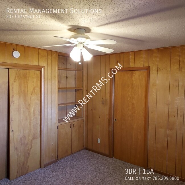 Building Photo - 207 Chestnut St