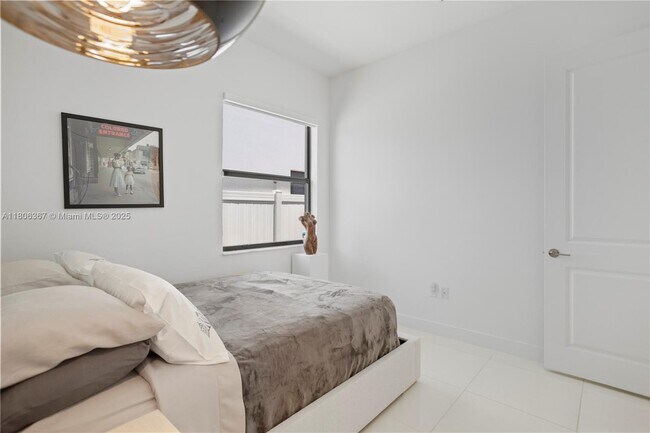 Building Photo - 4407 SW 175th Ave