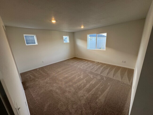 Building Photo - 24884 E Snowy Owl Lp