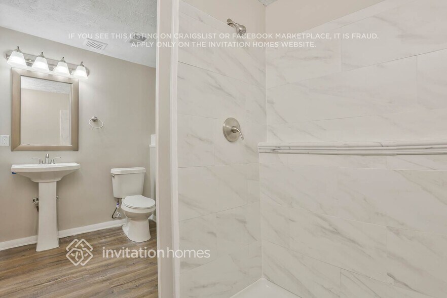 Building Photo - 6860 Cainwood Dr