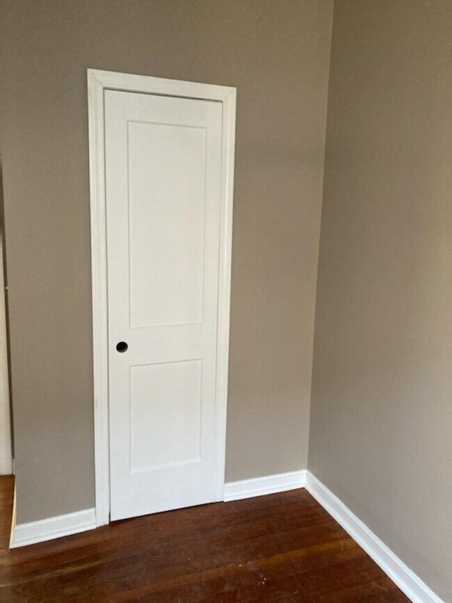 Building Photo - 127 Brown St. unit 1