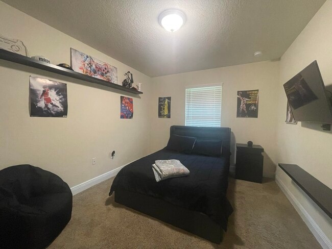 Building Photo - 124 Ridgeway Cir