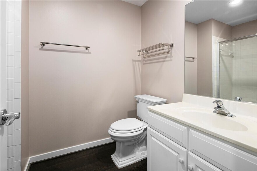 Building Photo - 2863 11th St N