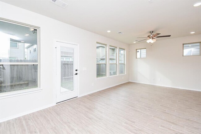 Building Photo - 10509 Blankiet Ln.