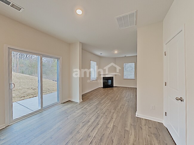 Building Photo - 3321 Oak Tree Trail