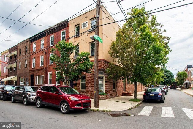 Building Photo - 1625 S 10th St