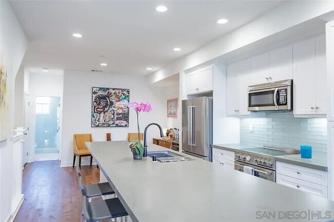 Building Photo - 1108 Sea Glass Way