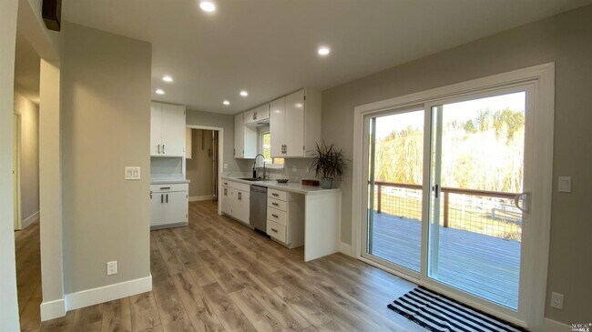 Building Photo - 3005 Blucher Valley Rd