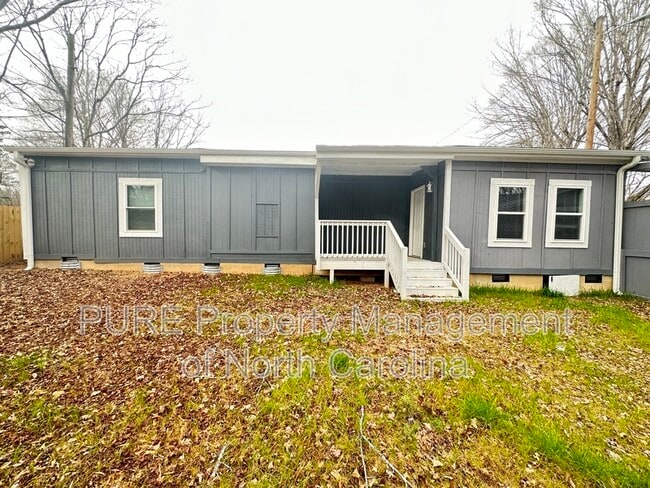 Building Photo - 3345 E Ridge Rd