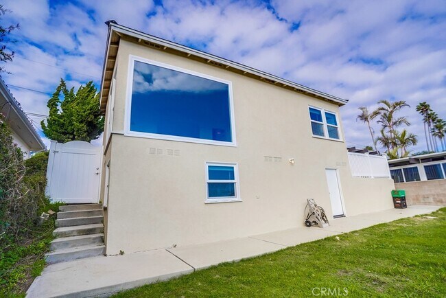 Building Photo - 1453 Silvius Ave