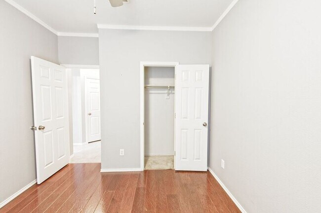 Building Photo - 9220 Norman Dr