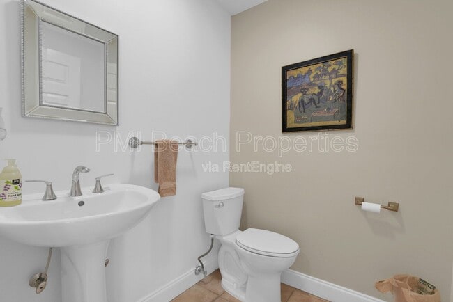 Building Photo - 13684 Exotica Ln