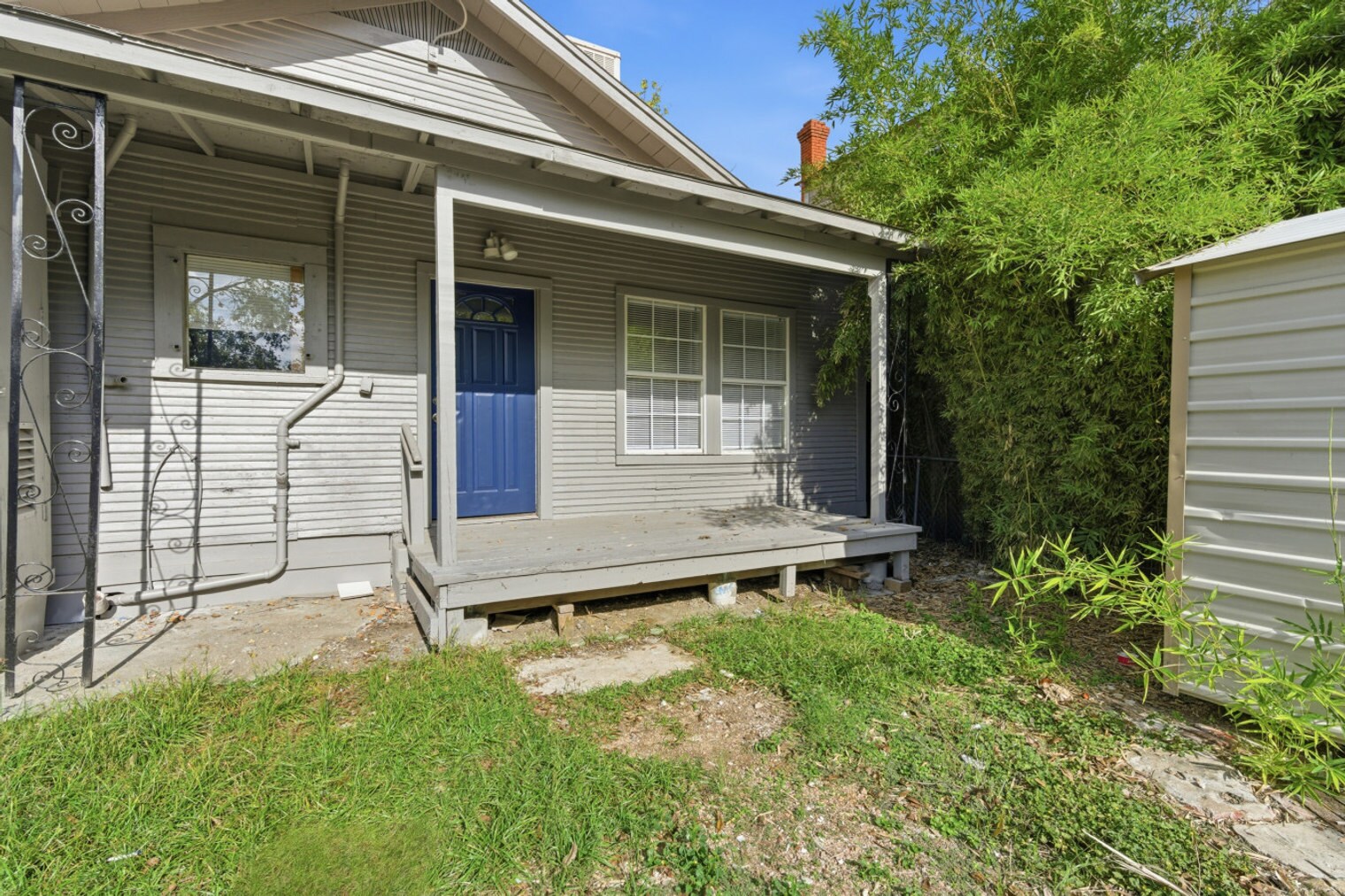 Building Photo - 314 West Cevallos-SI ID1363386P