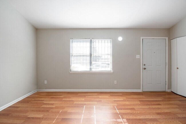 Building Photo - 3 br, 1 bath House - 772 Mohawk Ave